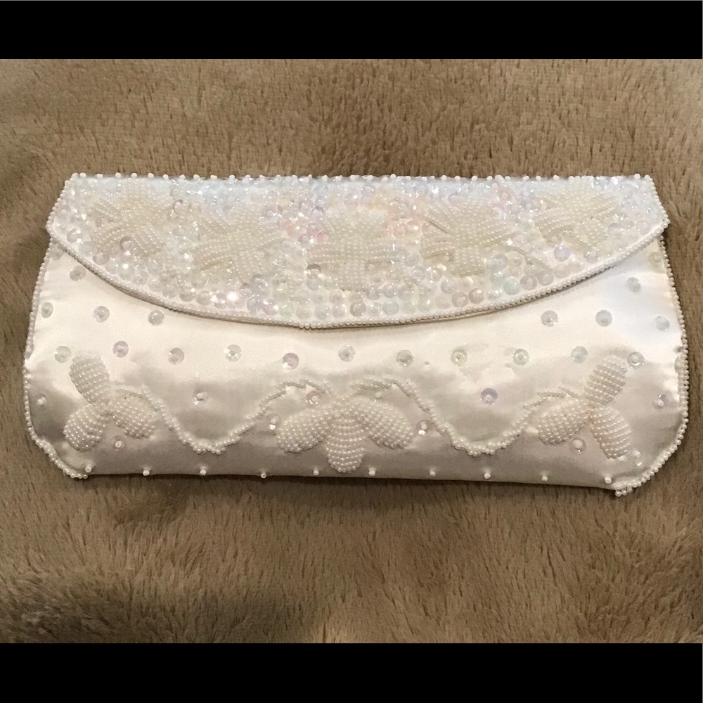 NWOT Elegant Beaded Clutch Purse